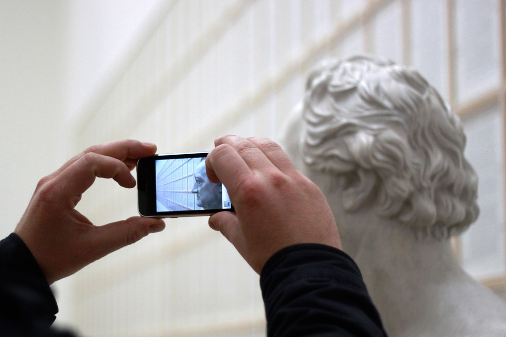 Eröffnet neue Perspektiven: das Museum für Moderne Kunst (Foto: elisasophia / Flickr)