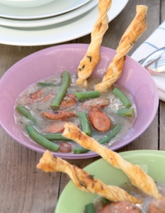 Schmackhafte Bohnensuppe mit  Topinambur, © Martina Schurich