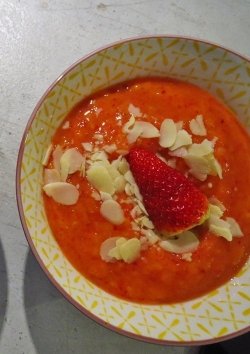 vollwertler-erdbeer-mango-muesli