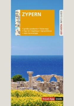 Zypern Reiseführer mit Landkarte, Informationen zu Stadtführungen und Servicetipps, vor blauem Meer und historischen Ruinen.