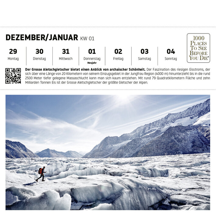 Ein Wanderer erkundet den Großen Aletschgletscher, den größten Gletscher der Alpen, umgeben von beeindruckenden Eisformationen und majestätischen Bergen.